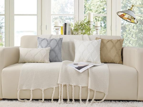 decorUhome Throw Pillow Covers 20x20 Inch Set of 2, Soft Plush Faux Fur Wool Grey Couch Pillow Covers, Decorative Neutral Pillow Cases for Bed Sofa Living Room Home Decor