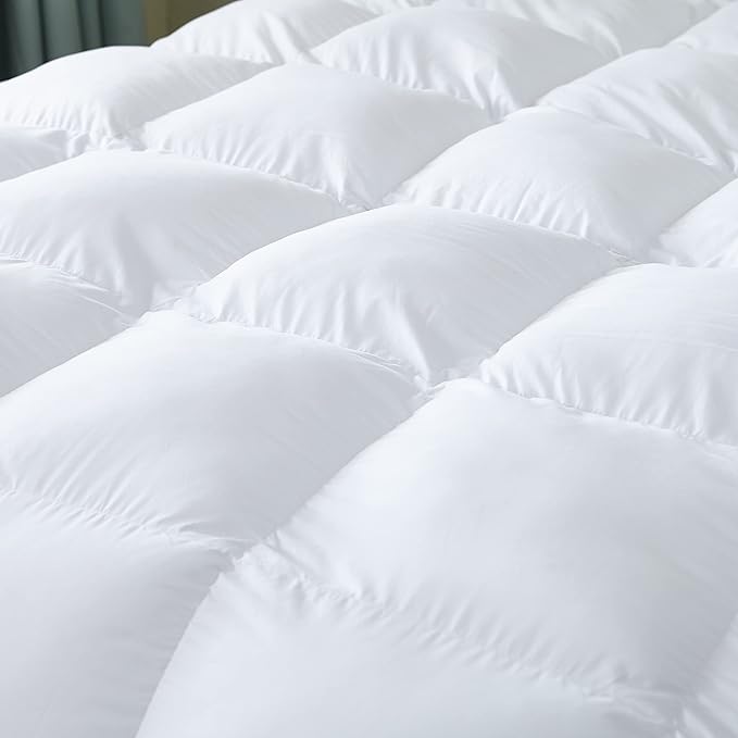 Luxurious White Solid Heavy Weight, Palatial King Size Goose Feathers Down Comforter for Winter Weather, 120 X 98 inches, Premium Baffle Box, 100% Egyptian Cotton Cover, 95 oz. Fill Weight