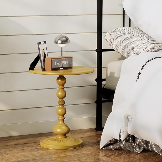 XIV Metal Small Round Side End Table, Vintage Matte Coffee Drink Cocktail Table, Accent Pedestal Table for Living Room Corners and Small Spaces, 21” Height (Gold)