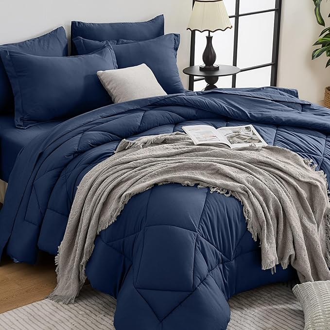 HEVUMYI Navy Blue King Comforter Set - 7-Piece All Season Bed in a Bag King, Ultra Soft Bedding Set with Comforter, Flat Sheet, Fitted Sheet, Pillowcases, Pillow Shams, Navy Blue