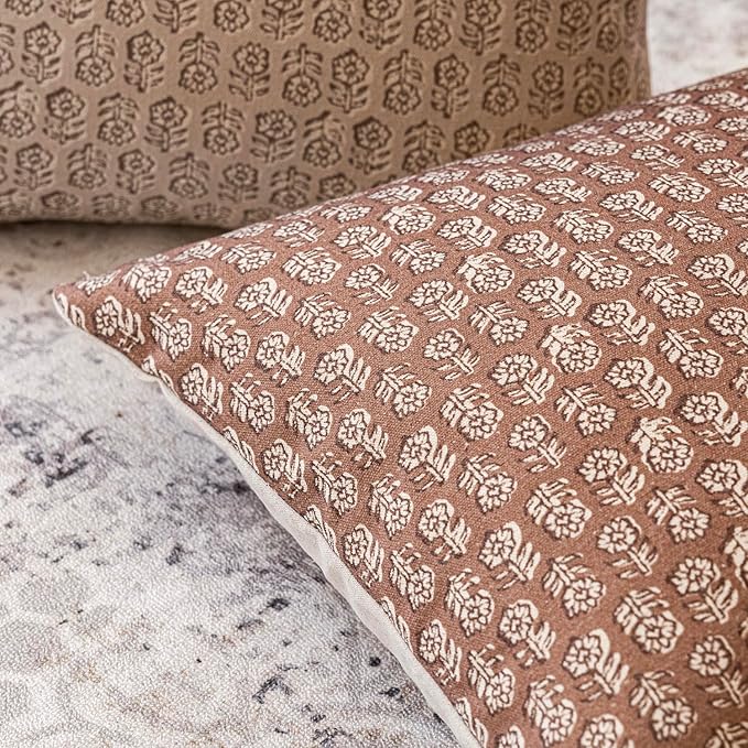 Foindtower Set of 2 Decorative Vintage Floral Print Throw Pillow Covers Neutral Farmhouse Cushion Covers Boho Home Decor for Sofa Couch Chair Bedroom Living Room Outdoor,20×20 Inch,Light Orange Brown