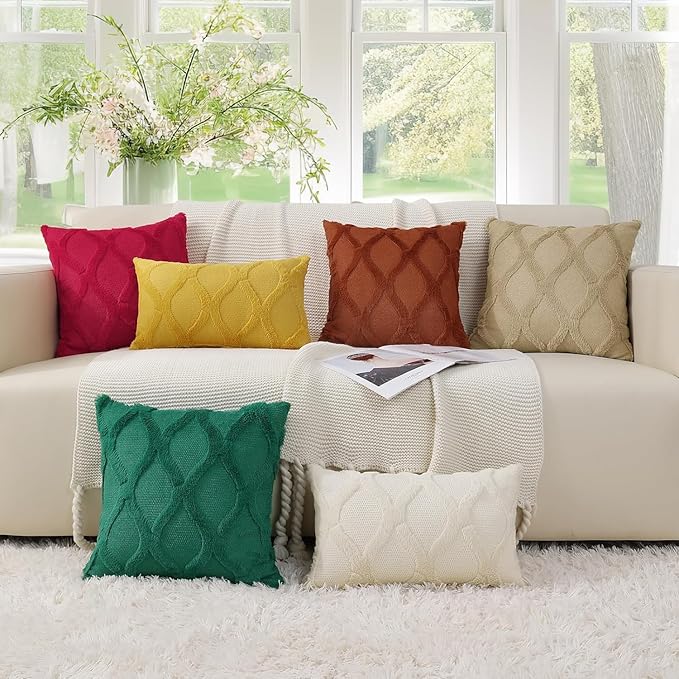 decorUhome Throw Pillow Covers 18x18 Inch Set of 2, Soft Plush Faux Fur Wool Black Couch Pillow Covers, Decorative Neutral Pillow Cases for Bed Sofa Living Room Home Decor