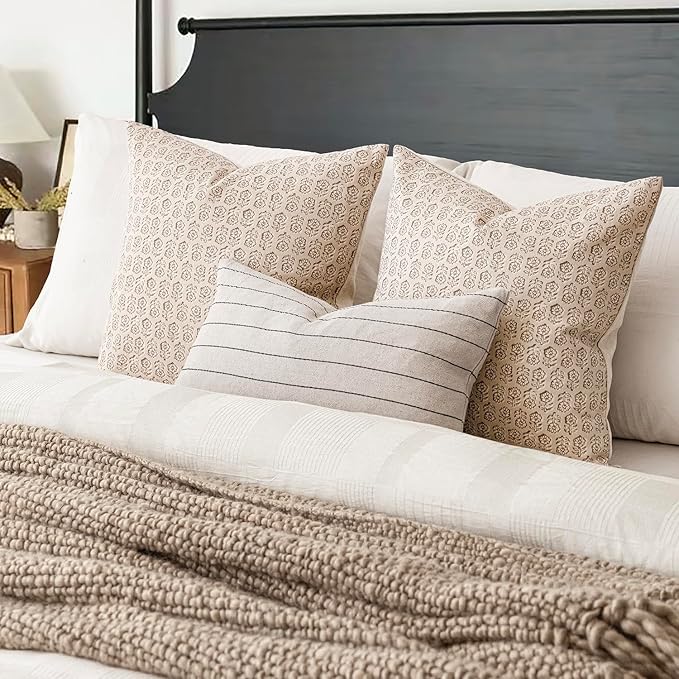 Foindtower Set of 2 Decorative Neutral Floral Print Throw Pillow Covers Vintage Accent Farmhouse Cushion Covers Boho Home Decor for Sofa Couch Chair Bedroom Living Room Outdoor,22×22 Inch,Ivory Beige