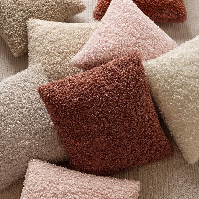 Foindtower 2 Pieces 22x22 Inch Light Pink, Faux Fur Throw Pillow Cover Accent Sherpa Furry Pillow Covers Fuzzy Soft Pillowcases Cozy Sheepskin Decorative Fleece Cushion Case for Bed Couch Living Room