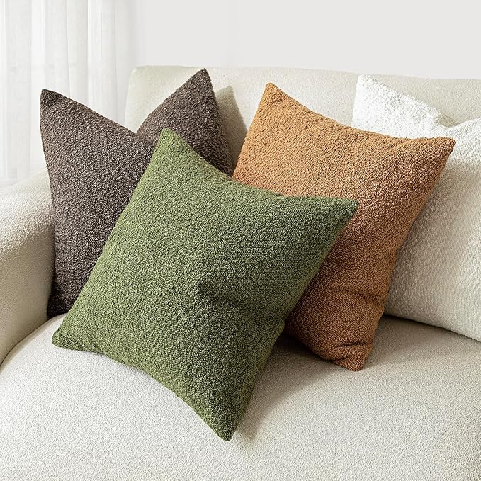Foindtower Pack of 2 Modern Textured Boucle Throw Pillow Covers Accent Solid Decorative Pillow Cases Cozy Woven Couch Cushion Case for Chair Sofa Bedroom Living Room Home Decor, 18 x 18 Inch,Green