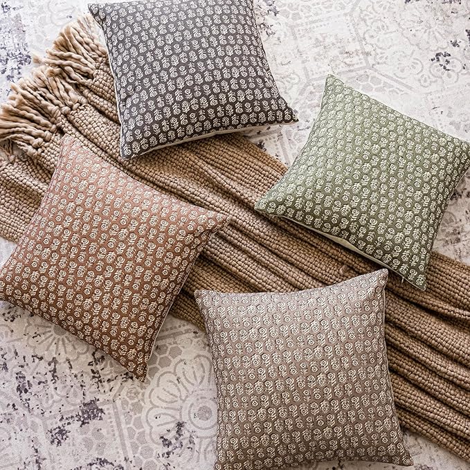 Foindtower Set of 2 Decorative Neutral Floral Print Throw Pillow Covers Vintage Accent Farmhouse Cushion Covers Boho Home Decor for Sofa Couch Chair Bedroom Living Room Outdoor,20×20 Inch,Sage Green